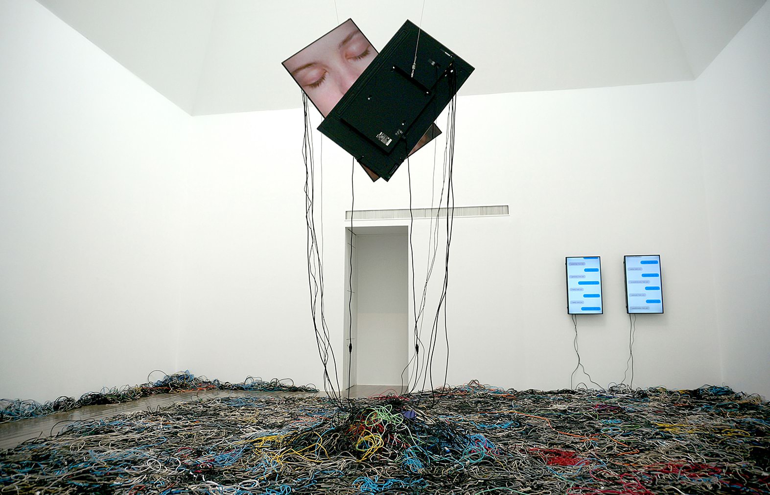 Kiss, or Dual Monitors (2017)